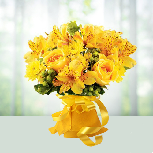 15 Mixed Yellow Flowers Bouquet