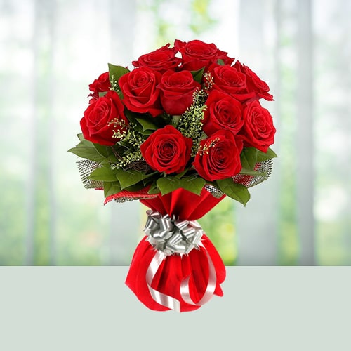 12 Red Roses Gift