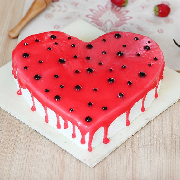 Strawberry Heart cake 