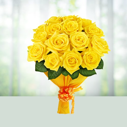 Marvelous Bouquet of 12 Yellow Roses 