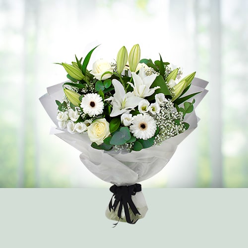 15 Mix White Flower Bouquet 