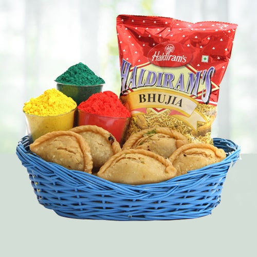 Holi Special Namkeen and Gujia hamper