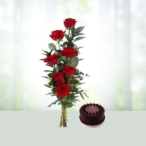 Red Roses N Chocolate Cake Combo 